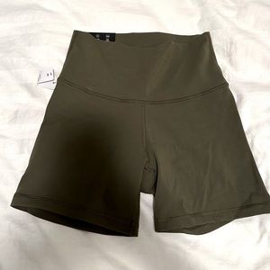 NWT TNA shorts